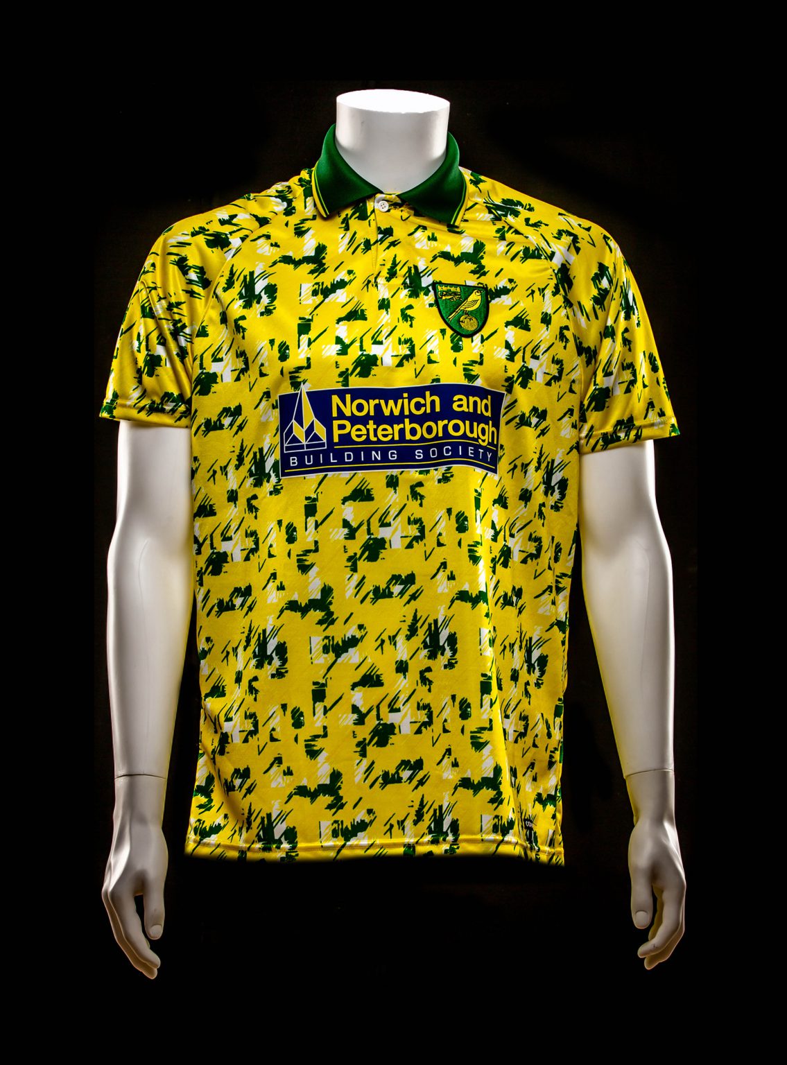 #10 UEFA Cup Norwich City Shirt